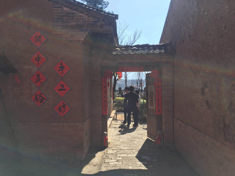 白鹿原影视城“关中民俗手工坊”试营业