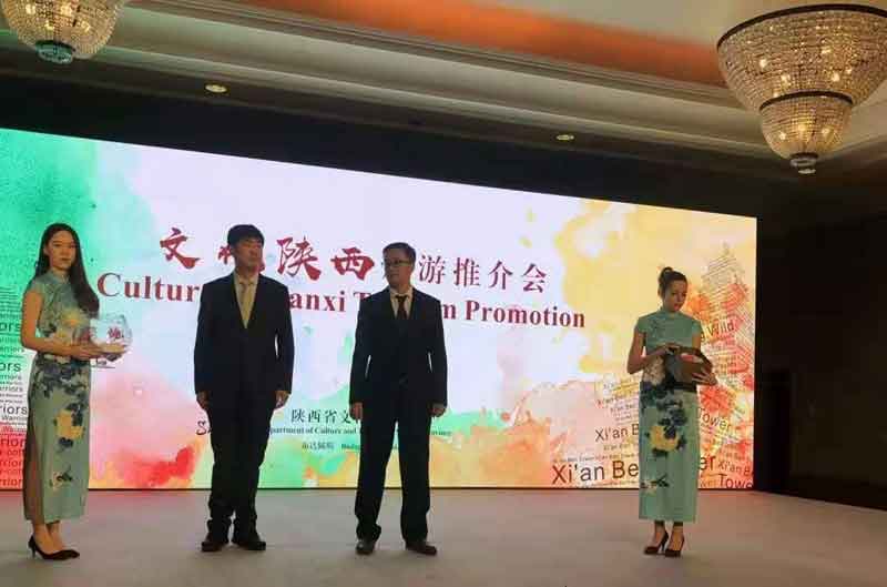 白鹿原影视城惊艳亮相捷克首都布拉格谱写丝路旅游新篇章！